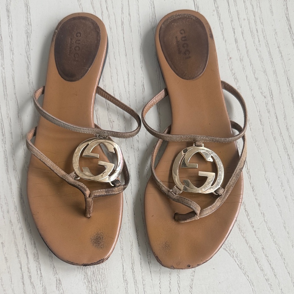 Gucci Women's Brown Sandals with Silver Logo